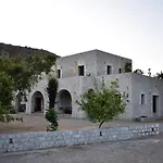 Akroyiali