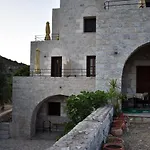 Akroyiali