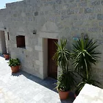 Apartamento Akroyiali Yerolimin