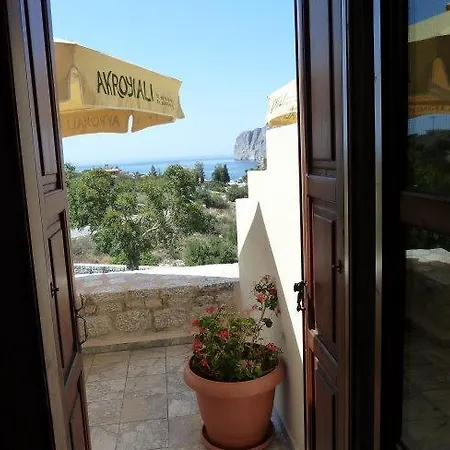 Apartamento Akroyiali *