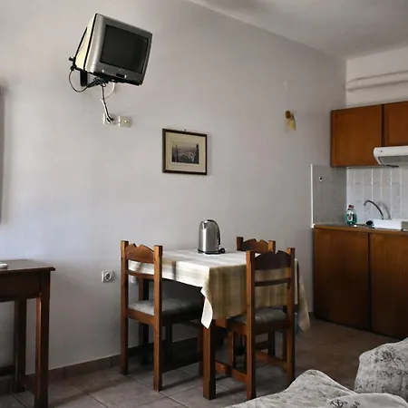 Apartment Akroyiali
