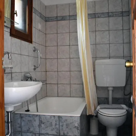Akroyiali