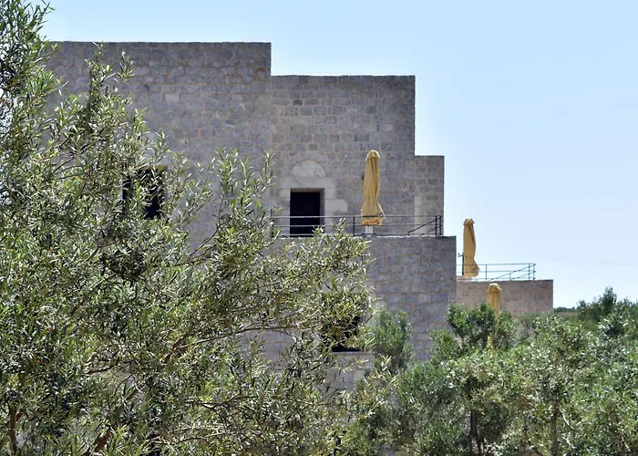 Апартаменты Akroyiali *